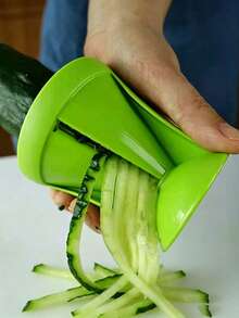2/1pc Multifunctional Spiral Vegetable Peeler/Slicer - Suitable For Potatoes, Carrots, Radishes, Etc., Kitchen Decor, Kitchen Accessories, Kitchen Supplies, Home Accessories, Kitchen Storage Supplies, Camping Essentials, Holiday Essentials, Kitchen Essentials, Kitchen Decor And Accessories, Home Essentials, College Essentials, Back To School, Home Decor, Family Essentials, Gifts For Women, Gifts For Men, Gifts For Mothers, Gifts For Fathers, Gifts For Grandfathers, Gifts For Grandmothers - Multicolor - View 5