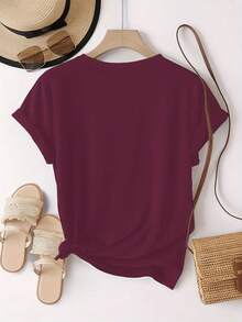 A Classic, Inspirational Religious Phrase In Spanish: "With God, All Things Are Possible." The Letter Print Is  And Stylish; This Simple, Casual, And Versatile Women's Short-Sleeved T-Shirt With A Round Neck Is Suitable For Leisure, Travel, Vacations, And Other Activities. STWB - 紫紅色 - 查看 5
