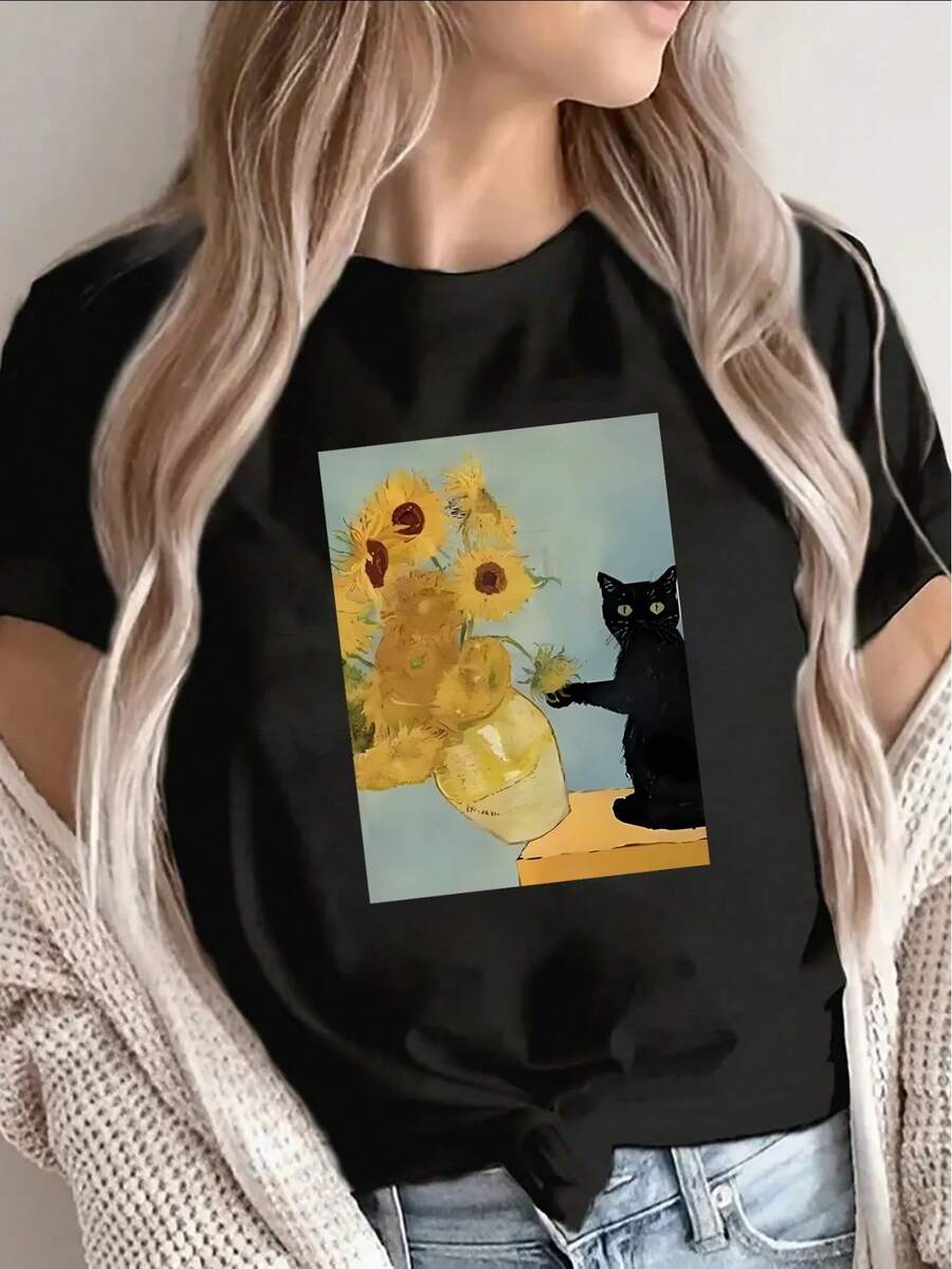 Camiseta de manga corta de poliéster negro con cuello redondo, decorada con estampados de gato y girasol, estilo ligero e informal, adecuada para el hogar, cafeterías o entornos al aire libre, diseño cómodo y duradero, ideal para el uso diario. Blusas Para Mujer Casual - Negro - Ver 1
