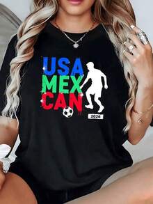 Figura que celebra la unión deportiva entre naciones con colores vibrantes y la silueta de un jugador junto al balón símbolo del torneo 2026 camiseta de mujer casual moderna para fanáticas del fútbol - Negro - Ver 1