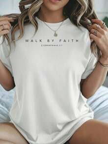Camiseta Casual de Verano para Mujer, Manga Corta, con Estampado "Walk By Faith 2 Corinthians 57", 100% Algodón, Corte Holgado, con Versículo Bíblico y Mensaje Inspirador, Blanca, para Uso Diario - Blanco - Ver 9