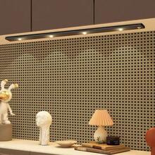 Giấy dán tường giả mây tre đan kích thước 17,7in x 118in, chống thấm nước, chống dầu, chống mài mòn, dễ bóc không để lại cặn keo, dễ lau chùi, tự dính, hoàn hảo cho tủ, bàn trang điểm, tủ quần áo và căn hộ cho thuê, giấy dán tường giả mây tre đan, giấy dán tường lưới mây tre đan phong cách Boho. - tấm lót tổ ong - Xem 5