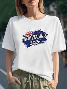 Bandera de Nueva Zelanda con estrellas rojas y balón representando pasión por el fútbol mundial 2026 camiseta para mujer 100% algodón cómoda y moderna - Negro - Ver 1