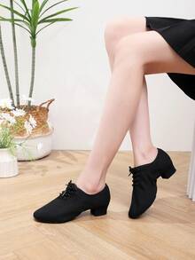 Women's Low-Top Dance Shoes, Black Mid-Heel 3cm Jazz Dance Shoes, Lace-Up Canvas Indoor/Outdoor Soft Bottom Sports Shoes, Ballet Dance Shoes, Salsa Dance, Modern Dance, Practice, Performance, Dance Hall, Comfortable, Soft, Lightweight, Breathable - Black - View 1