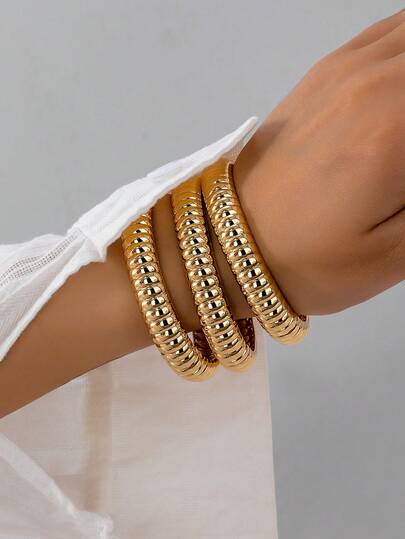 3 piezas/1 pieza Brazalete de bangle con forma espiral chapado en oro, minimalista y de lujo en tono dorado, adecuado para uso diario de mujer, eventos de fiesta, regalos. Regalo del Día de San Valentín, regalo para mamá