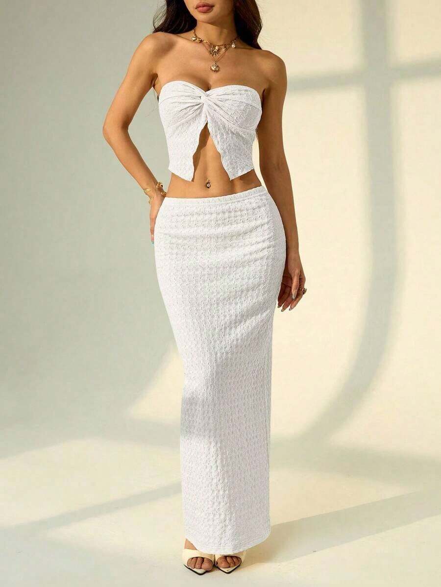 Set de top tubo texturizado de punto beige y shorts para mujer, conjunto de primavera, atuendos para rave y festivales, ropa occidental para mujer, atuendos de playa para mujeres - Blanco - Ver 1