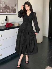 Vestido midi elegante de mujer con cuello en V de encaje y parches, volantes en el bajo, vestido largo de otoño - Negro - Ver 5
