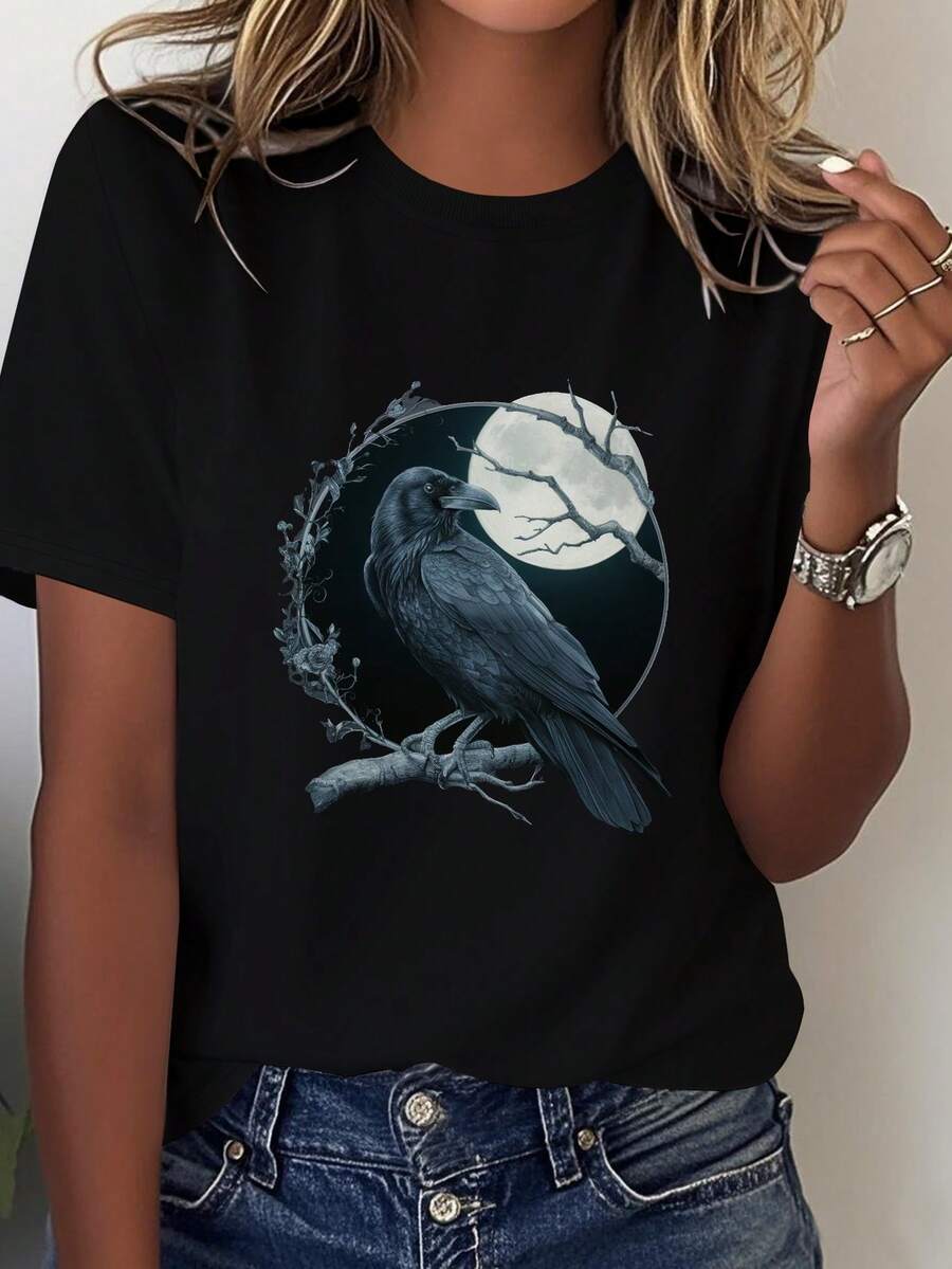 Una camiseta suave para mujer con un diseño mesmerizante y enigmático y un corte cómodo - Negro - Ver 1