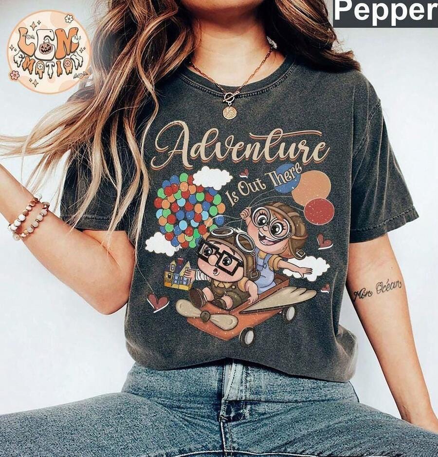 Retro Up Carl Ellie Adventure Is Out There Shirt His Ellie Her Carl Couple Tee Disneyworld Shirt Di - màu đen - Xem 1