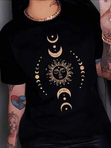 Radiant Sun Surrounded By Lunar Phases Symbolizing Energy Balance And Connection With The Cycles Of The Universe In A Brilliant Mystical Art Modern Casual Women's T-Shirt - 黑色 - 查看 1