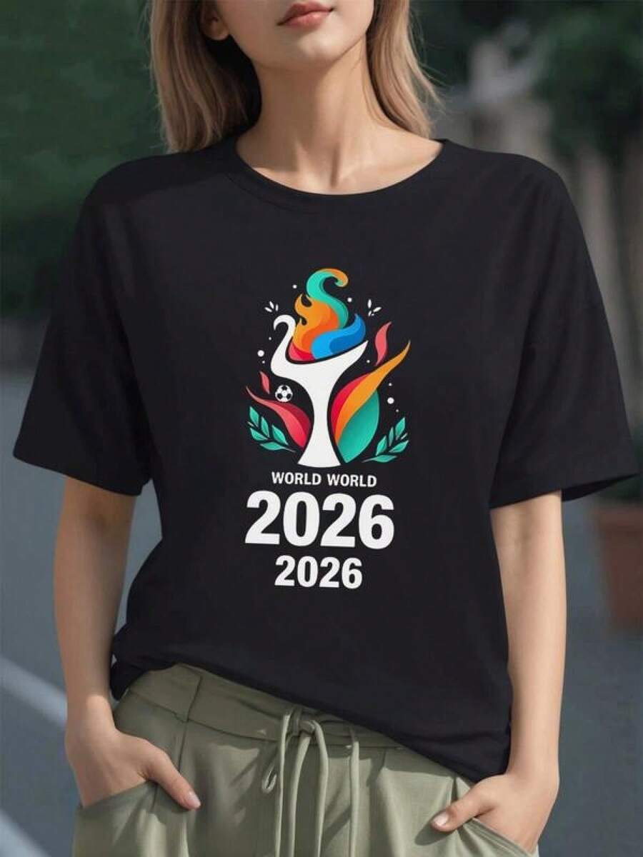 Símbolo vibrante con llama multicolor que representa pasión y unión mundial en torno al fútbol y la celebración de 2026 camiseta para mujer 100% algodón cómoda y moderna para uso diario - Negro - Ver 1