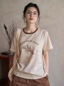 Estilo Y2K, estilo moderno, lo más nuevo de 2026, estilo lindo, estilo casual. Estilo Y2K, estilo moderno, lo más nuevo de 2026, estilo lindo, estilo casual.  Camiseta de manga corta con estampado de flores "CHISPAS DE LUZ 2003 A LA LUZ DEL SOL", Tiempo de ocio, Camisetas gráficas180g(S-XXXL)180g(S-XXXL) - Beis 2 - Ver 8