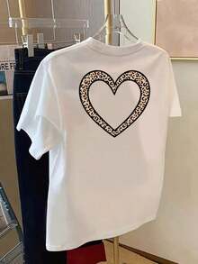 Camisetas Básicas de Tallas Grandes para Mujer - Camisetas Casuales de Manga Corta, Prendas Esenciales Ligeras para el Verano, Camiseta de Mujer, Estampado de Corazones con Diseño de Leopardo en la Parte Delantera y Trasera, Mangas Cortas a la Moda con Estampado de Corazones, Diseño Único de Doble Cara, Ropa de Uso Diario para Mujer - Camiseta Casual de Cuello Redondo, Ajuste Cómodo, Adecuada para Uso Casual y Deportivo, Transpirable y Cómoda. - Blanco - Ver 2
