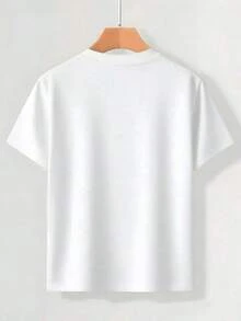 Camiseta Deportiva para Hombre, Estilo Urbano, con Estampado Gráfico de Letras 'Karma' en Grafiti Morado y Estrellas con Salpicaduras de Pintura - Morado Neón y Estampado Gráfico, Camiseta Casual de Manga Corta con Cuello Redondo para Adultos, Moda Urbana, Ajuste Cómodo, Diseño Relajado, Talla Grande - Blanco - Ver 3