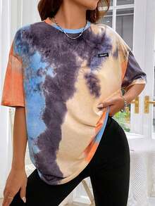 Camiseta de punto de mujeres con cuello redondo, teñida a la técnica Tie-Dye con parches de diferentes telas. - Multicolor - Ver 3