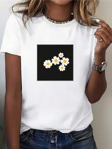 Camiseta Floral Fun de 180g para Mujer - ¡Perfecta para el Verano, Reuniones Familiares y Fiestas de Oficina!Diseño elegante con estampado de margaritas, regalo ideal para vacaciones y ocasiones especiales. - Blanco - Ver 1