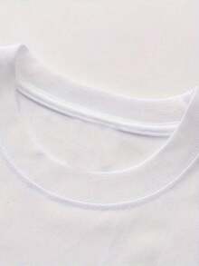 Women's White T-Shirt | Soft And Breathable T-Shirt For Everyday Wear, Suitable For Both Casual And Formal Occasions, With A Simple Apple Print, Short Sleeves, Machine Washable, A Must-Have For All Seasons, A Versatile And Stylish Piece, Made Of Durable Fabric. Cool Summer T-Shirt, Unisex Style. - 白色 - 查看 3