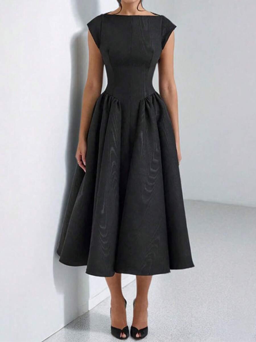 Elegant And Sensual Sleeveless Long Dress With Open Back, Perfect For Spring 2026 - Black - View 1