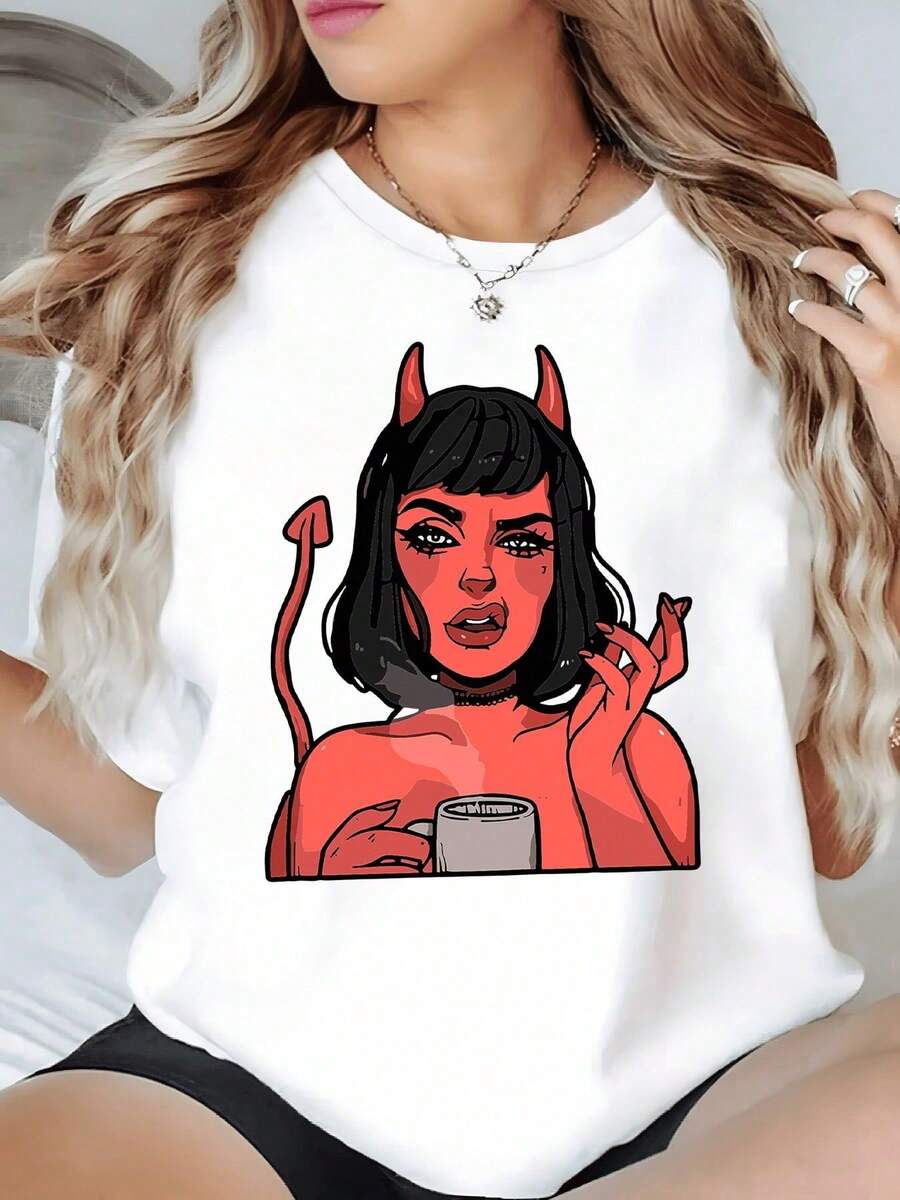 Figure Of A Girl With Red Horns And Tail Holding A Cup While Smiling, Showing A Mix Of Humor And Mischief. Modern And Comfortable Casual Women's T-Shirt For Everyday Wear. - 白色 - 查看 1
