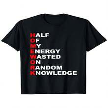 Camiseta exclusiva para el Día de la Independencia y el Día del Padre con decoración divertida y abreviaturas para tareas escolares. Adecuada para estudiantes masculinos y femeninos. Camiseta unisex informal de manga corta con cuello redondo para exteriores. Ligeramente elástica. Tallas S-XXXL. Estilo unisex. Camiseta estampada de manga corta para verano 2025. Peso: 220 g. - Negro - Ver 1