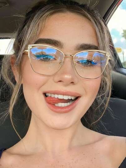 1 par de gafas con montura de metal de ojos de gato de color blanco lechoso con decoración de cristales para mujeres, lentes transparentes que favorecen el rostro pequeño