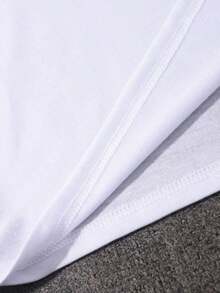 Camiseta holgada y casual para mujer con estampado de grafitis de autobuses en inglés, con cuello redondo, ideal para el día a día y para estar por casa. - Blanco - Ver 4