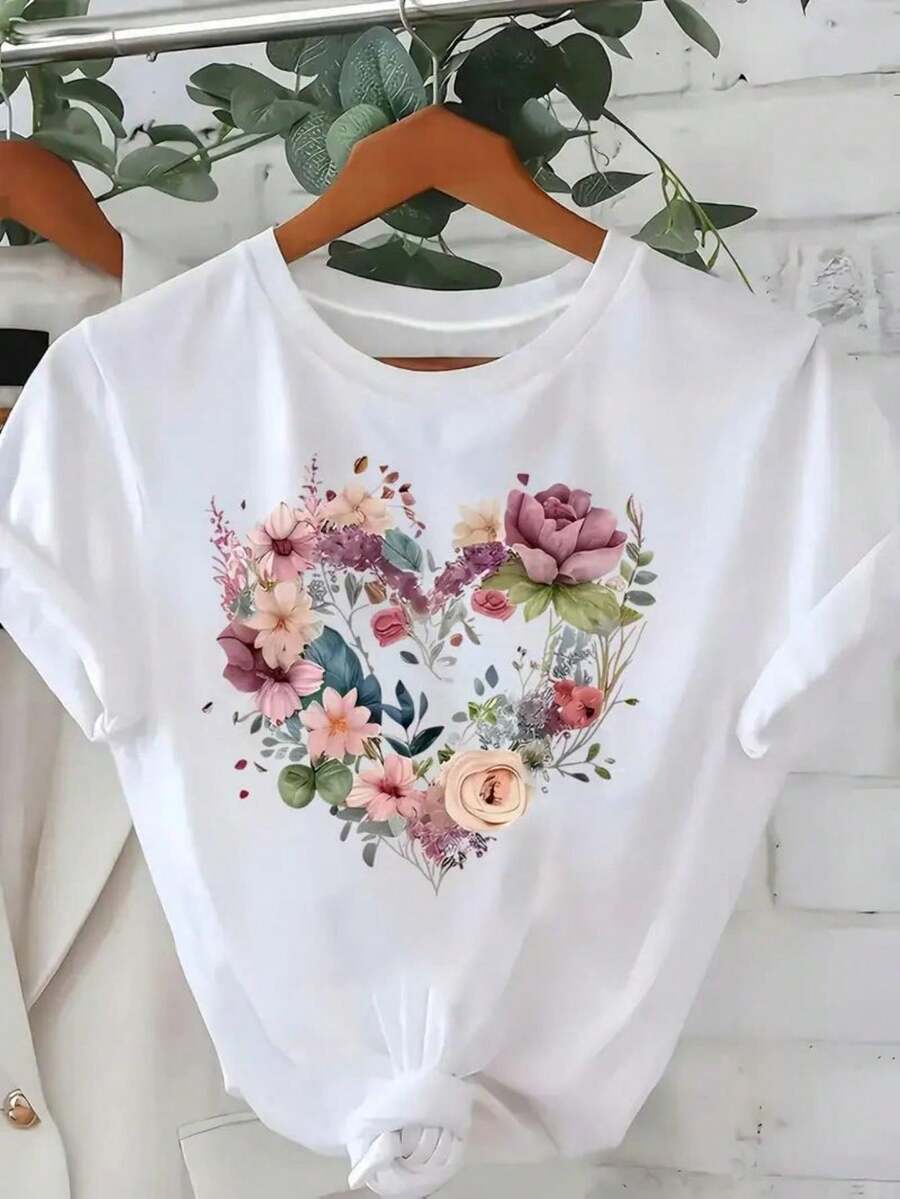 Soft 100% Cotton Short-Sleeved Women's T-Shirt With Heart-Shaped Floral Print, Pink Lilac Roses Combined With Light Flowers And Green Leaves, Romantic Heat Transfer Design, Round Neck T-Shirt, Breathable, Matches Everything. - 白色 - 查看 1