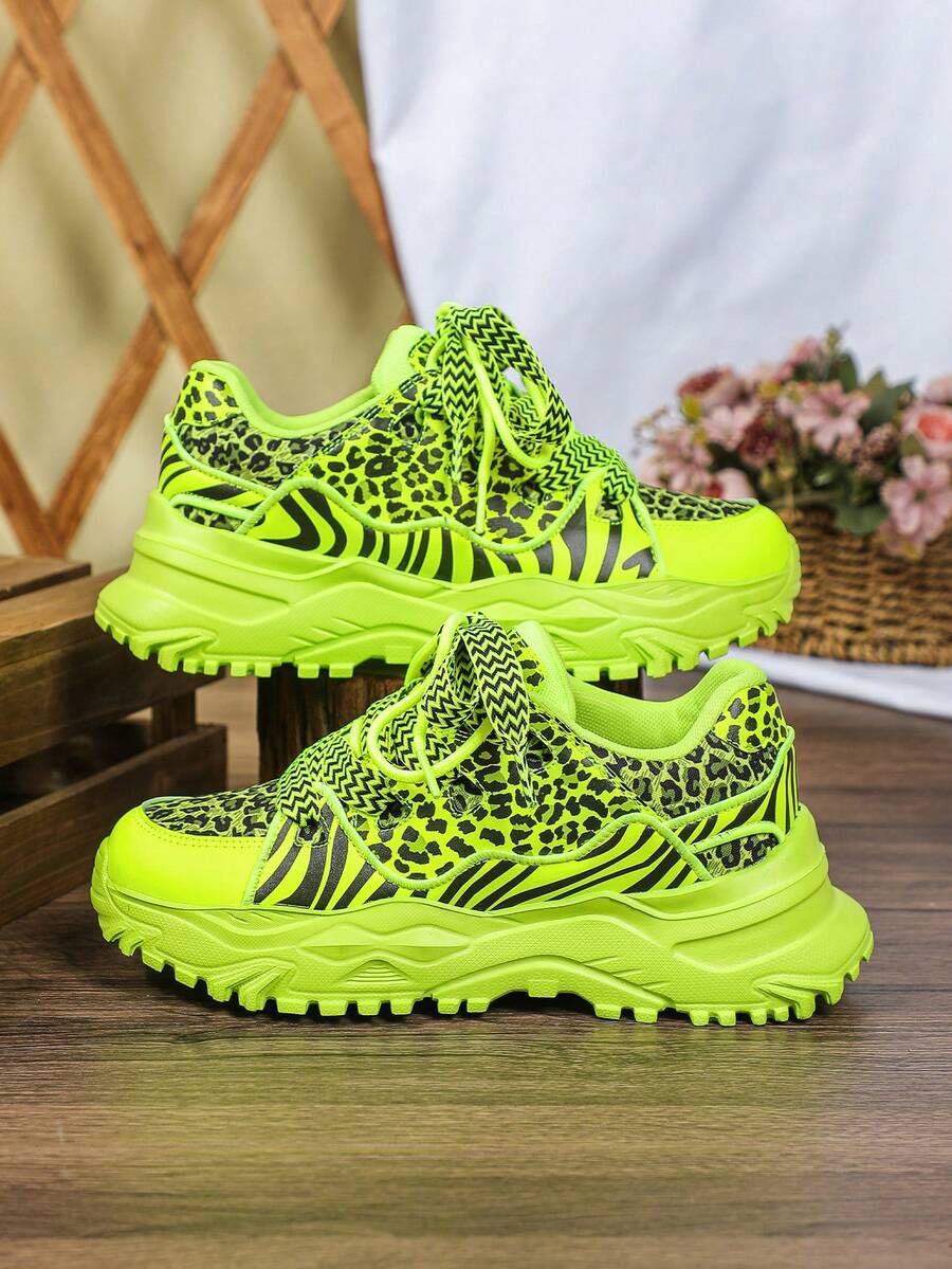 Men's Neon Green Low-Top Thick-Soled Sneakers, Leopard Print Fashion Versatile, Retro Streetwear Style, Soft Lightweight Personalized Shoes