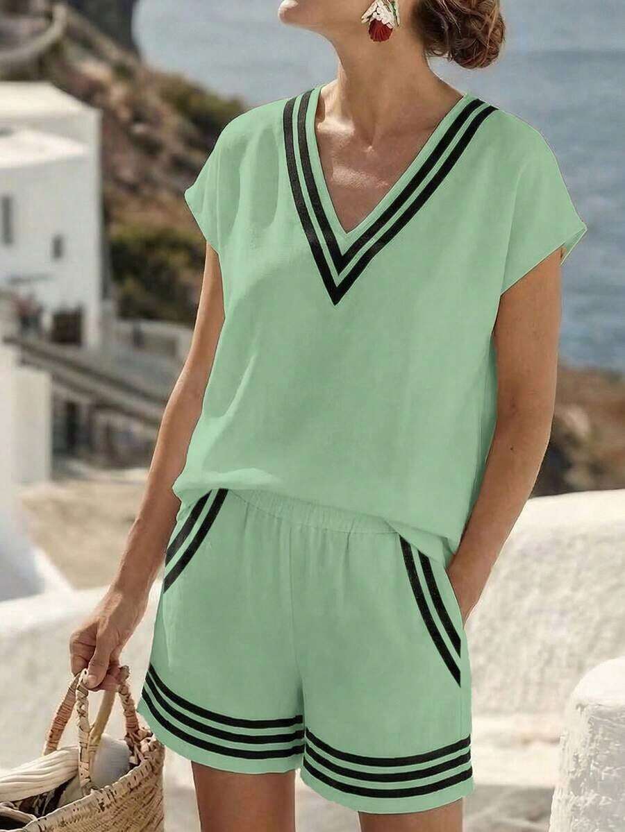 Hotletica Conjunto informal de 2 piezas de top de manga corta con cuello en V a rayas y shorts para mujer - Verde - Ver 1