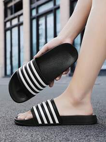 Sandalias para hombres, zapatillas deportivas de moda para hombres, suela de EVA gruesa y duradera, zapatos casuales ligeros para interiores y exteriores, calzado casual de verano para playa y exterior con diseño slip-on - Negro - Ver 5