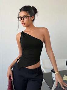 Top elegante de un hombro con un giro en color rojo burdeos delgado para mujer - Negro - Ver 1