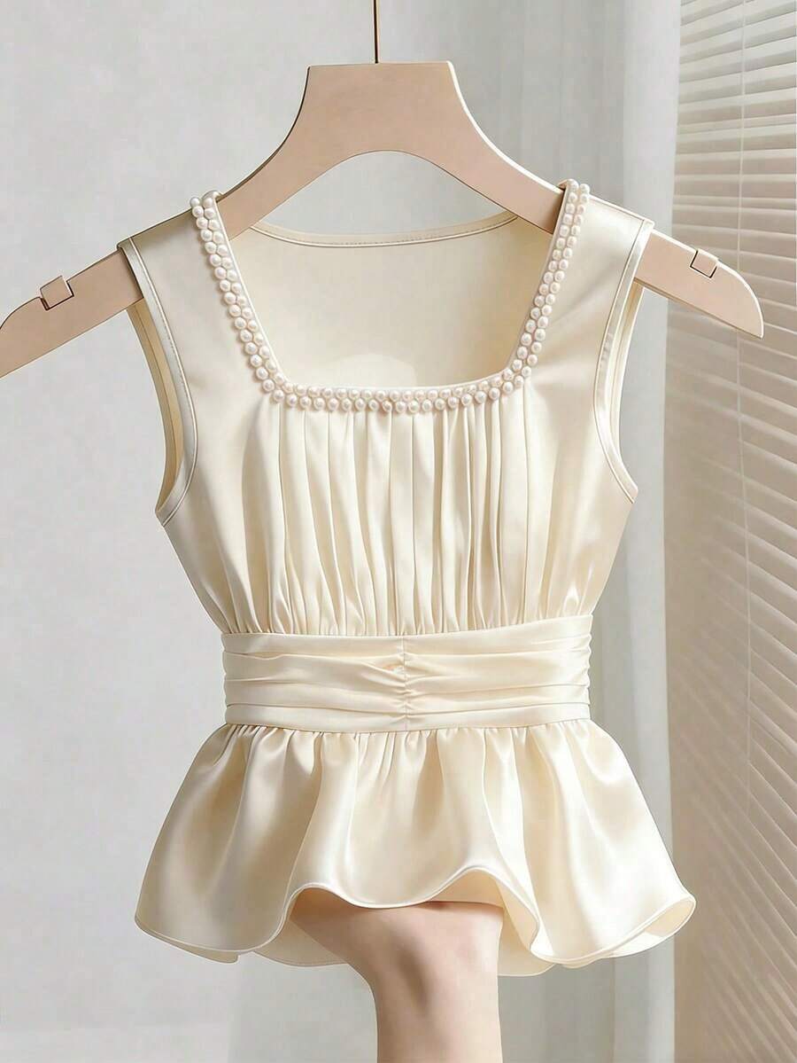 PETITE Top sin mangas con cuello cuadrado de satén crema, cintura elástica y volante en el bajo |   Conjunto romántico para una cita - Albaricoque - Ver 1