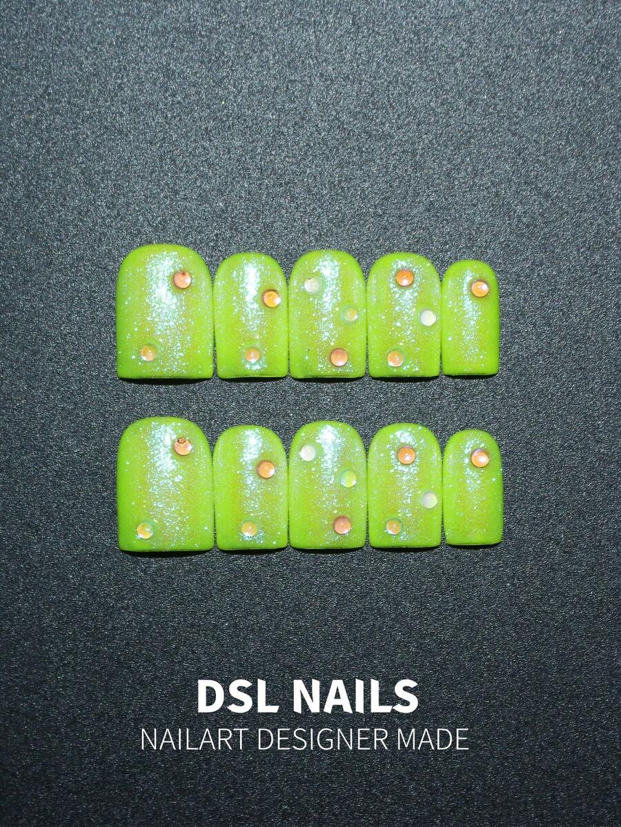 10 Stück handgefertigte Press-On-Nägel, neongelb mit fluoreszierendem grünem Traubenmuster. Lebendiger Sommerstil für Hot-Girl-Looks, Urlaubsfotos, Partys, Hochzeiten und den täglichen Gebrauch. Werkzeugset enthalten, perfektes Nagelgeschenk für Frauen & Mädchen. Handgefertigte Press-On-Nägel - Gelb - Übersicht 1