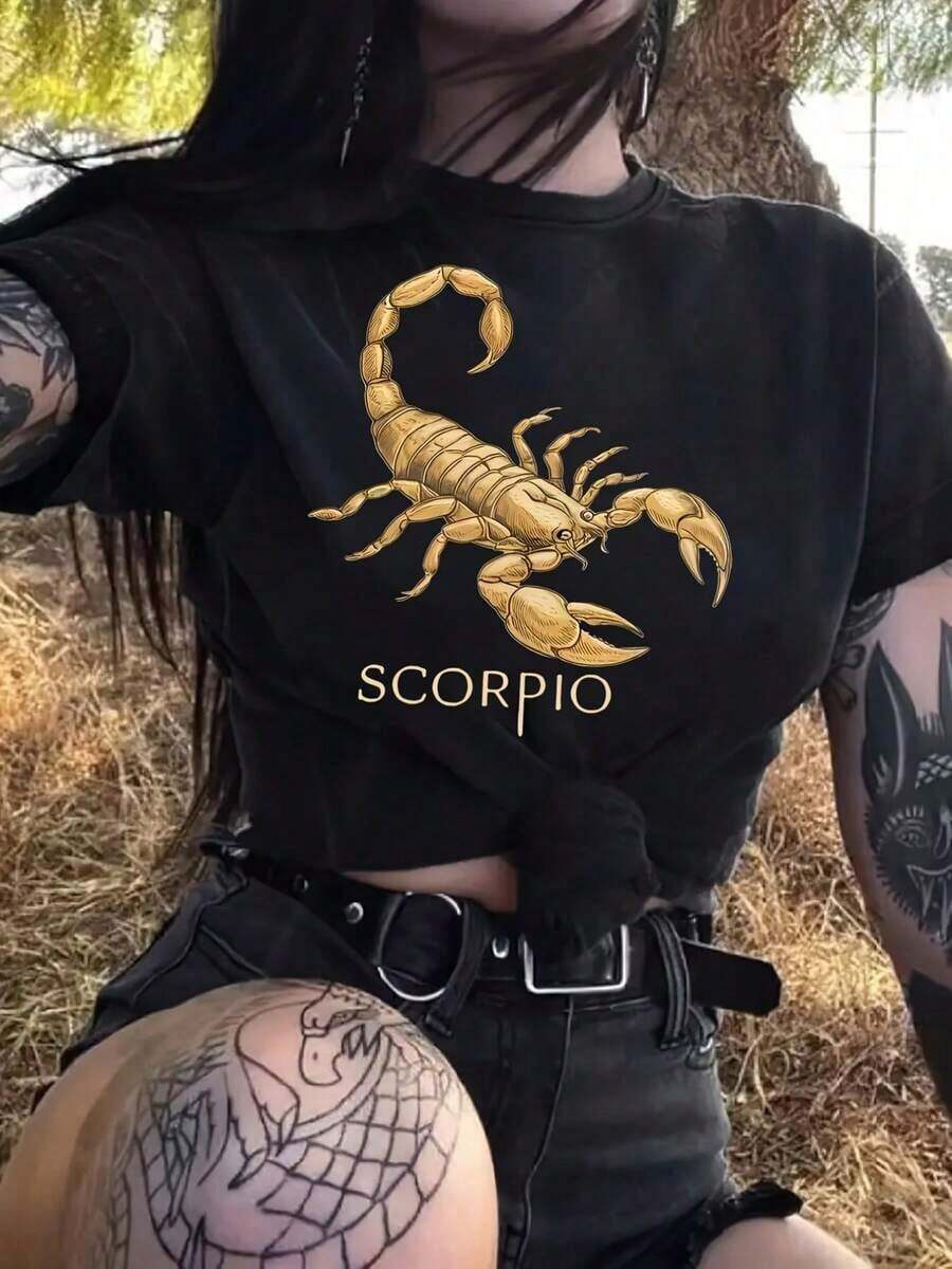 Camiseta con Estampado del Horóscopo de Mujer Escorpio - Estampado de Manga de Escorpión en Negro y Dorado, Cuello Redondo, Ligera, Casual, Ropa Astrologica para Mujer Escorpio, Moda Diaria, Transpirable y Cómoda para Pascua, Halloween, Día de Acción de Gracias yás. - Negro - Ver 1