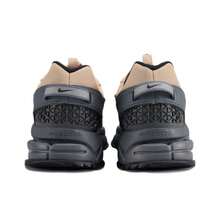 Nike ZOOM VOMERO ROAM Year Of The Horse Limited Edition CNY New Year Style Comfortable And Versatile Myro Synthetic Leather Running Shoes Unisex Light Brown/Black - IQ1127-220 - 查看 4