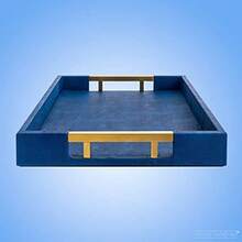 Bandeja decorativa moderna y elegante de 17.5"x12" rectangular en color marino de cuero sintético Shagreen, bandeja otomana para mesa de café, perfume, sala de estar, cocina, bandeja de servir - azul - Ver 4