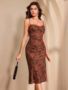 Vestido ceñido y delgado de tirantes largos para mujer - Cafetería - Ver 1