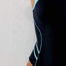 Nuevo traje de baño de una pieza para mujer, adecuado para entrenamiento deportivo, adelgazante, con paneles de colores contrastantes, traje de baño conservador para vacaciones en aguas termales. - Amoratado - Ver 5