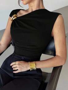 Asymmetrical Off-The-Shoulder Top With Metallic Embellishments, Stylish And Casual, Suitable For Going Out, Parties, And Other Occasions/Autumn For Women/Halloween Costume For Women/Red Christmas T-Shirt/New Year's Top/Elegant Top For Women - 黑色 - 查看 12