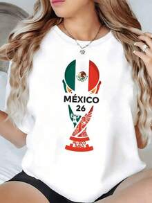 Símbolo que une el espíritu del águila mexicana con los colores de la bandera evocando orgullo pasión y unidad nacional para celebrar el fútbol camiseta de mujer casual cómoda y moderna - Negro - Ver 1