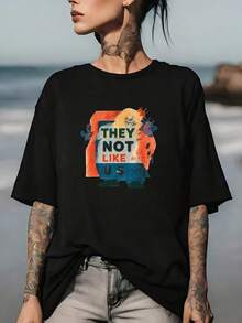 Camiseta súper suave de 180 g para mujer "They Are Different" – el regalo perfecto para amigos y familiares, una opción de diseño única para festivales de música de verano y eventos de team-building. - Negro - Ver 1
