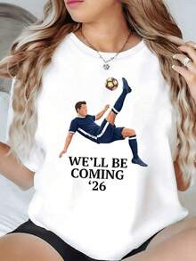 Jugador realizando una espectacular chilena simbolizando esfuerzo pasión y movimiento con balón multicolor que expresa energía y dinamismo camiseta de mujer casual cómoda ideal para uso diario - Negro - Ver 6