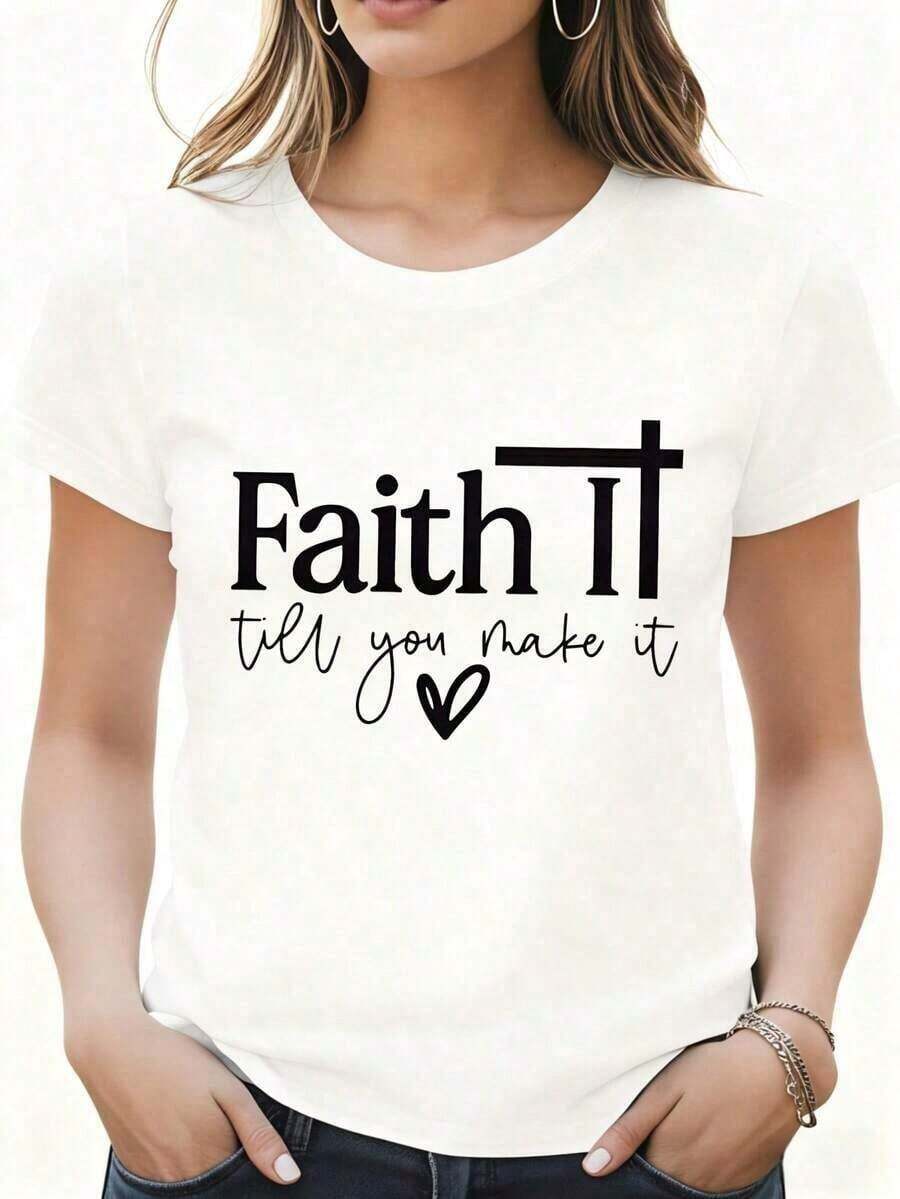 Camiseta Holgada Sencilla Mujer Estilo Moderno Camiseta casual para mujer con la cita inspiradora cristiana "Cree hasta que logre el éxito" impresa sobre una cruz y un corazón. Adecuada para uso diario y actividades religiosas. Halloween, Navidad, Día de Acción de Gracias. Sudadera de cuello redondo, camisa para mujer. Camiseta Mujer Estampado Gráfico Verano 2026 - Blanco - Ver 1