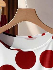 Conjunto de 2 piezas con blusa de lunares rojos con nudo delantero en estilo minimalista casual y pantalones rectos holgados de color verde, adecuado para vacaciones de primavera/verano - Multicolor 4 - Ver 4