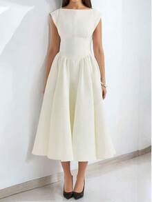 Elegant And Sensual Sleeveless Long Dress With Open Back, Perfect For Spring 2026 - White - View 2