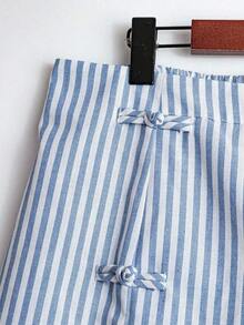 Pantalones cortos de mujer talla grande, casuales, para ir al trabajo o salir, con diseño de abertura redonda, cintura elástica y decoración de nudo chino con botones - Multicolor - Ver 5