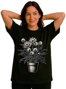 Camiseta Creepy Plant Eyeballs TShirt Floral Goth Weirdcore T1EE Odd Dark CottagE1core Gift. Camiseta unisex de algodón puro de 220 g, peso ideal para todas las estaciones, apta tanto para hombres como para mujeres. Tejido duradero de alta calidad, suave al tacto y de larga duración. Prenda transpirable, adecuada para el uso de otoño y vacaciones de las mujeres. - Negro - Ver 1
