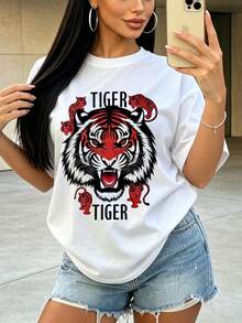 Camiseta de manga corta con cuello redondo suave y casual para mujer de verano | Hardcore Street, TIGER, Estilo de Tatuaje Vintage Americano | Tops para salir, Estilo callejero europeo y americano, Casual deportivo, Estilo unisex, Estilo casual urbano, Tops bonitos, Generación Z, Curvas, Ropa Y2K, Camisetas divertidas, Tops de mujer, Conjuntos de vacaciones para mujer, Top lindo, Camiseta gráfica, Conjuntos de primavera, Camisetas holgadas, Ropa urbana retro, Estilo de los 90, Estilo de los 2000, Subcultura, Top negro, Tops blancos, Conjunto de fiesta de los 90. - Blanco - Ver 4