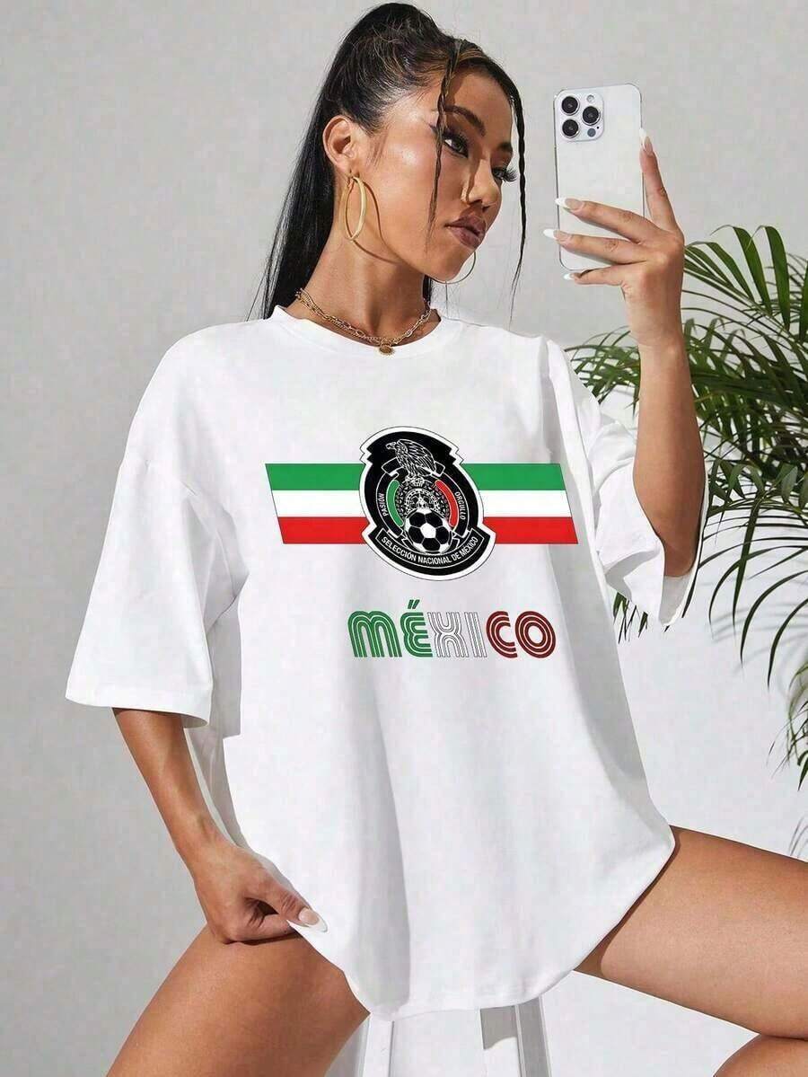 Camiseta de manga corta holgada e informal para mujer con el emblema y el diseño de la bandera de la Selección Nacional de México, ideal para aficionadas al Mundial. New stylish T-shirt, - Ideal para el Verano--Camiseta de algodón suave, cómoda y holgada para uso casual. - Blanco - Ver 1
