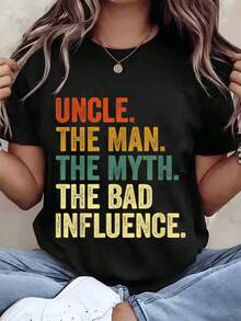 Suave, transpirable y ligera para comodidad durante todo el día. Camiseta de mujer con estampado "Tío: El Hombre, El Mito, La Mala Influencia", cuello redondo, estilo casual, regalo para tío, 220g. Cuello redondo clásico con un corte relajado que favorece todas las formas del cuerpo y es fácil de combinar con jeans, pantalones cortos y leggings. - Blanco - Ver 7